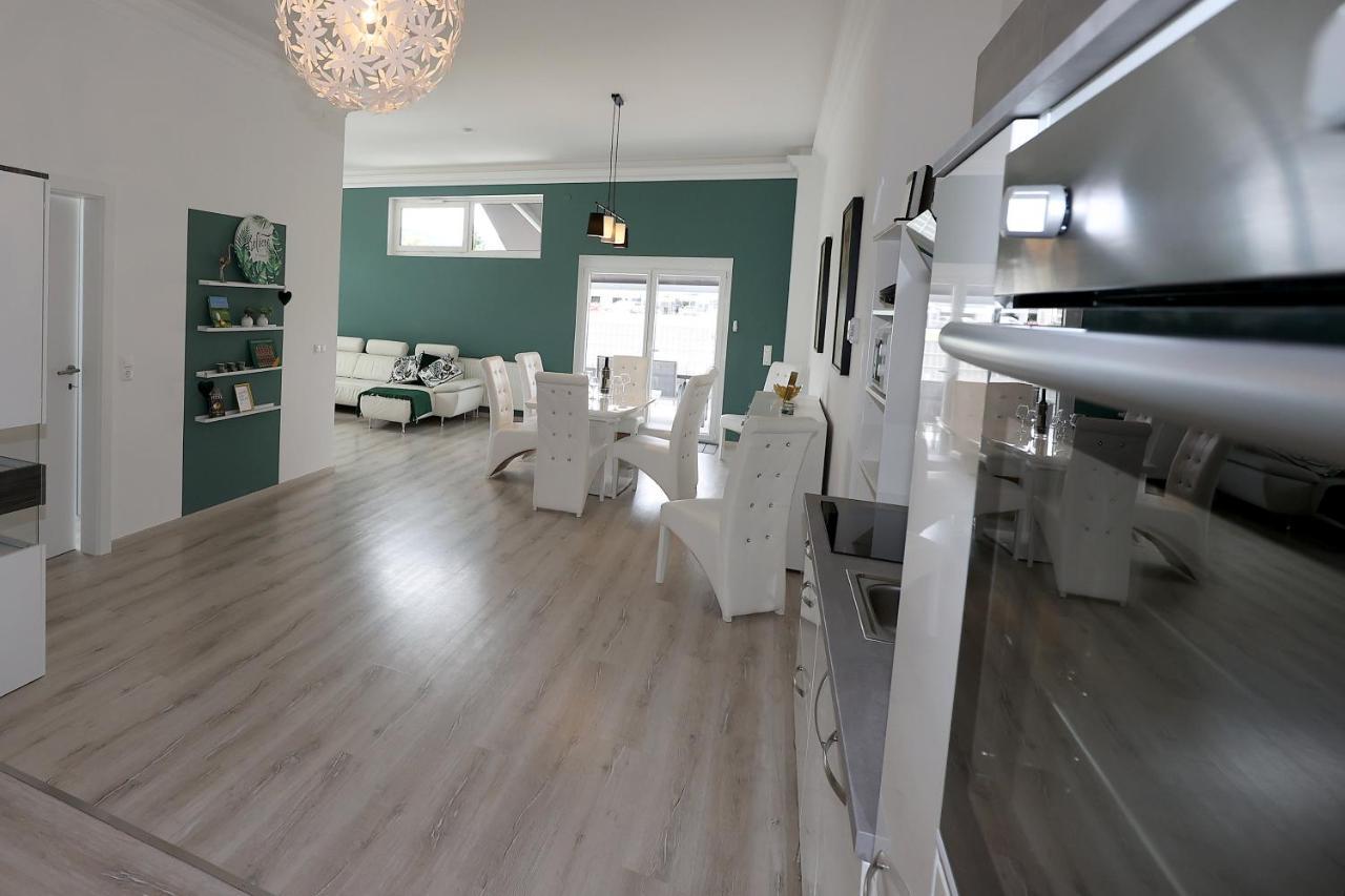 Exklusive Fw Mit 3 Sz Und Grosser Terrasse Граткорн Екстер'єр фото